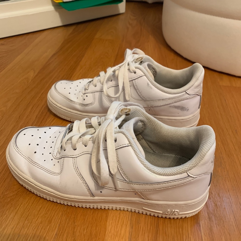 women’s Nike Airforce ones